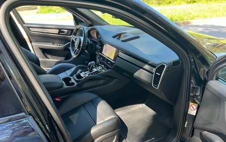 Porsche Cayenne III, 2023 год, 12 459 000 рублей, 16 фотография