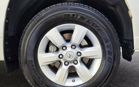 Toyota Land Cruiser Prado 150 рестайлинг 2, 2015 год, 3 888 000 рублей, 22 фотография
