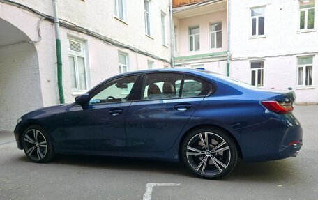 BMW 3 серия, 2022 год, 5 650 000 рублей, 3 фотография