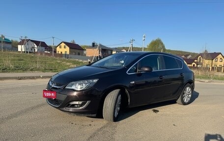 Opel Astra J, 2014 год, 990 000 рублей, 1 фотография
