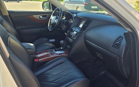 Infiniti QX70, 2014 год, 2 050 000 рублей, 12 фотография