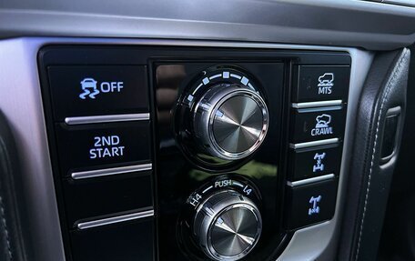 Toyota Land Cruiser Prado 150 рестайлинг 2, 2021 год, 6 799 000 рублей, 15 фотография