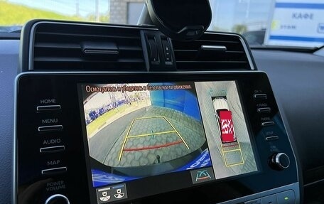 Toyota Land Cruiser Prado 150 рестайлинг 2, 2021 год, 6 799 000 рублей, 12 фотография