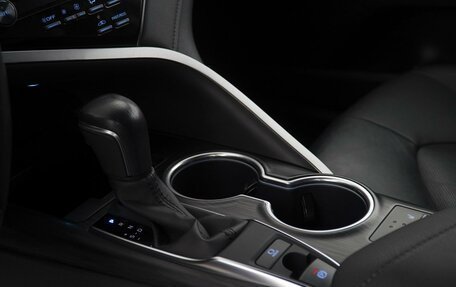 Toyota Camry, 2021 год, 2 890 000 рублей, 18 фотография