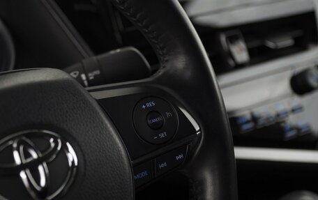 Toyota Camry, 2021 год, 2 890 000 рублей, 15 фотография