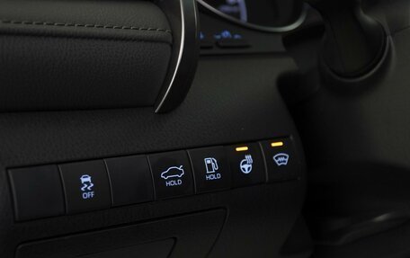 Toyota Camry, 2021 год, 2 890 000 рублей, 19 фотография