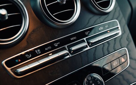 Mercedes-Benz C-Класс, 2018 год, 2 390 000 рублей, 24 фотография