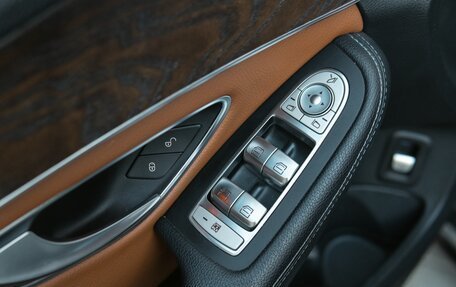 Mercedes-Benz C-Класс, 2018 год, 2 390 000 рублей, 25 фотография