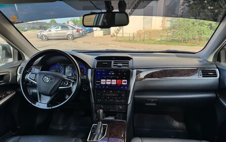 Toyota Camry, 2016 год, 2 100 000 рублей, 7 фотография