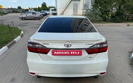 Toyota Camry, 2016 год, 2 100 000 рублей, 12 фотография