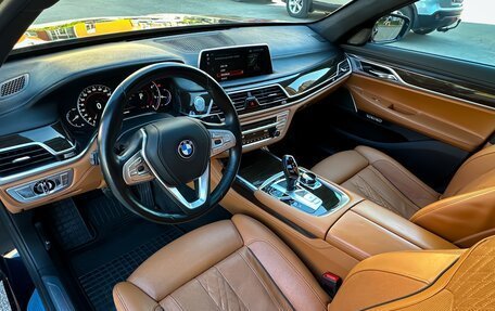 BMW 7 серия, 2017 год, 3 350 000 рублей, 9 фотография