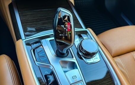 BMW 7 серия, 2017 год, 3 350 000 рублей, 20 фотография