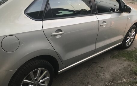Volkswagen Polo VI (EU Market), 2015 год, 1 050 000 рублей, 2 фотография
