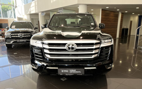 Toyota Land Cruiser, 2024 год, 13 975 000 рублей, 2 фотография