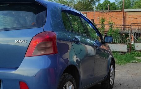 Toyota Yaris III рестайлинг, 2008 год, 700 000 рублей, 9 фотография