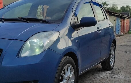 Toyota Yaris III рестайлинг, 2008 год, 700 000 рублей, 4 фотография