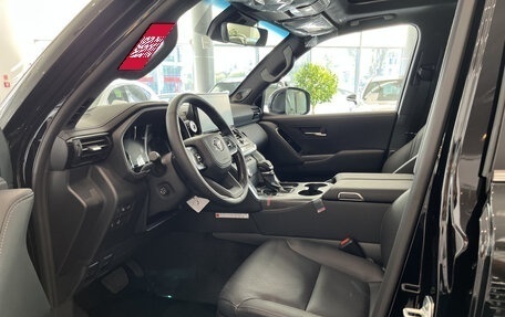 Toyota Land Cruiser, 2024 год, 13 975 000 рублей, 16 фотография