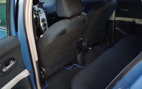 Toyota Yaris III рестайлинг, 2008 год, 700 000 рублей, 18 фотография