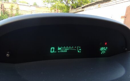 Toyota Yaris III рестайлинг, 2008 год, 700 000 рублей, 11 фотография