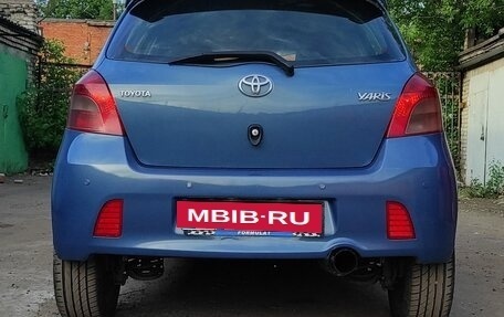 Toyota Yaris III рестайлинг, 2008 год, 700 000 рублей, 7 фотография