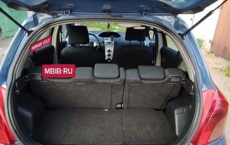 Toyota Yaris III рестайлинг, 2008 год, 700 000 рублей, 8 фотография