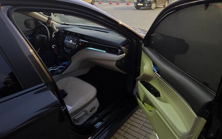 Toyota Camry, 2019 год, 2 650 000 рублей, 8 фотография