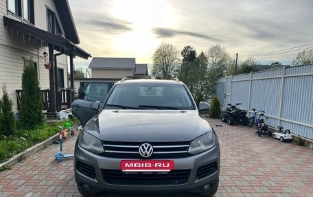 Volkswagen Touareg III, 2013 год, 1 620 000 рублей, 2 фотография