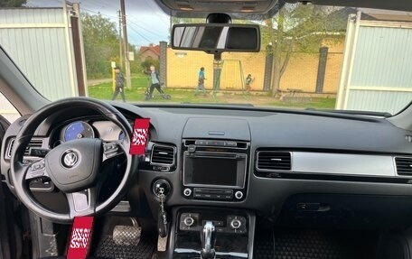 Volkswagen Touareg III, 2013 год, 1 620 000 рублей, 6 фотография