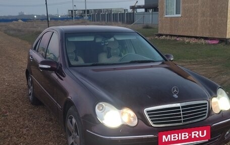 Mercedes-Benz C-Класс, 2006 год, 900 000 рублей, 2 фотография