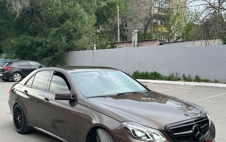 Mercedes-Benz E-Класс, 2013 год, 1 900 000 рублей, 2 фотография