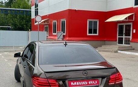 Mercedes-Benz E-Класс, 2013 год, 1 900 000 рублей, 4 фотография