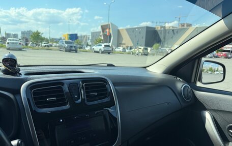 Renault Logan II, 2014 год, 620 000 рублей, 10 фотография