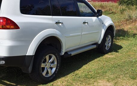 Mitsubishi Pajero Sport II рестайлинг, 2012 год, 1 720 000 рублей, 2 фотография