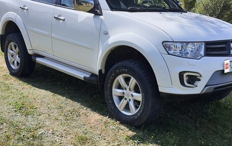 Mitsubishi Pajero Sport II рестайлинг, 2012 год, 1 720 000 рублей, 8 фотография