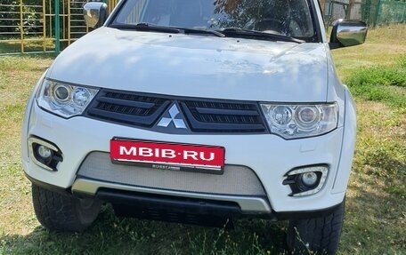 Mitsubishi Pajero Sport II рестайлинг, 2012 год, 1 720 000 рублей, 4 фотография