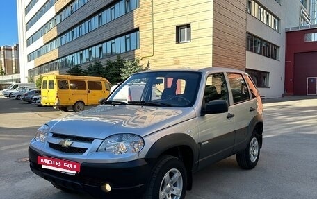 Chevrolet Niva I рестайлинг, 2012 год, 688 000 рублей, 8 фотография