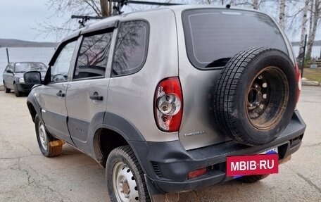 Chevrolet Niva I рестайлинг, 2014 год, 459 500 рублей, 3 фотография