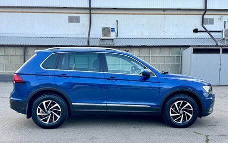 Volkswagen Tiguan II, 2018 год, 2 300 000 рублей, 6 фотография