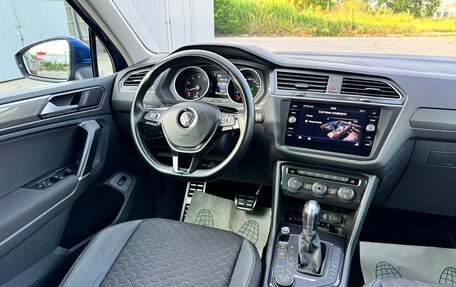 Volkswagen Tiguan II, 2018 год, 2 300 000 рублей, 14 фотография