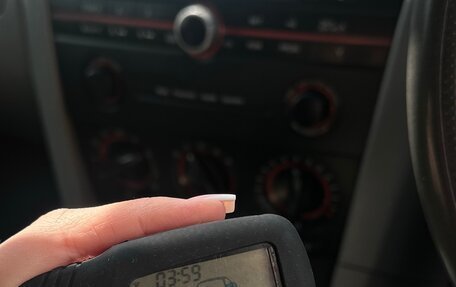 Mazda Axela, 2005 год, 520 000 рублей, 13 фотография