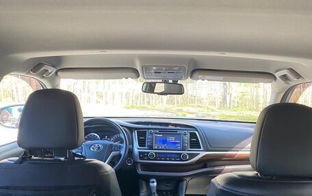 Toyota Highlander III, 2015 год, 3 800 000 рублей, 9 фотография