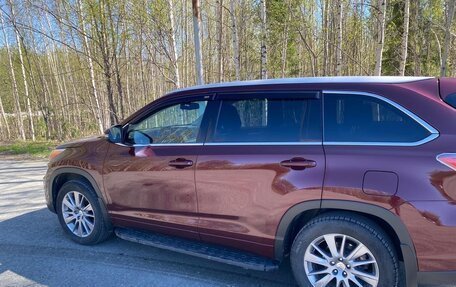 Toyota Highlander III, 2015 год, 3 800 000 рублей, 4 фотография