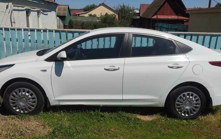 Hyundai Solaris II рестайлинг, 2018 год, 1 550 000 рублей, 5 фотография