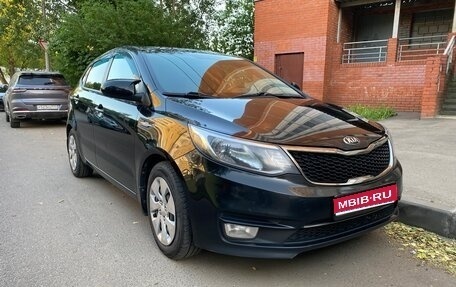 KIA Rio III рестайлинг, 2016 год, 1 060 000 рублей, 1 фотография