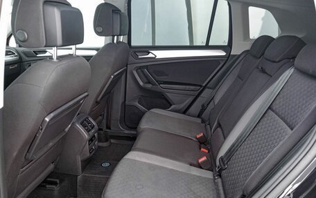 Volkswagen Tiguan II, 2020 год, 2 640 000 рублей, 15 фотография