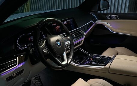 BMW X5, 2019 год, 5 800 000 рублей, 14 фотография