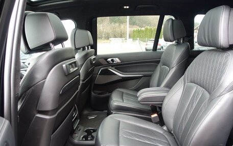 BMW X7, 2022 год, 5 950 000 рублей, 8 фотография