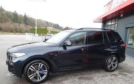 BMW X7, 2022 год, 5 950 000 рублей, 2 фотография