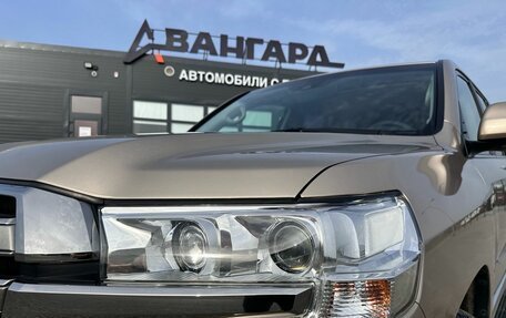 Toyota Land Cruiser 200, 2016 год, 6 500 000 рублей, 3 фотография