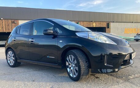Nissan Leaf I, 2015 год, 850 000 рублей, 8 фотография